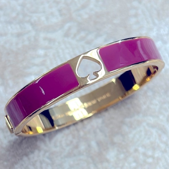 Kate Spade Gold Tone & Magenta Enamel Cuff Bangle Bracelet Cutout Preppy Classic - Picture 1 of 13